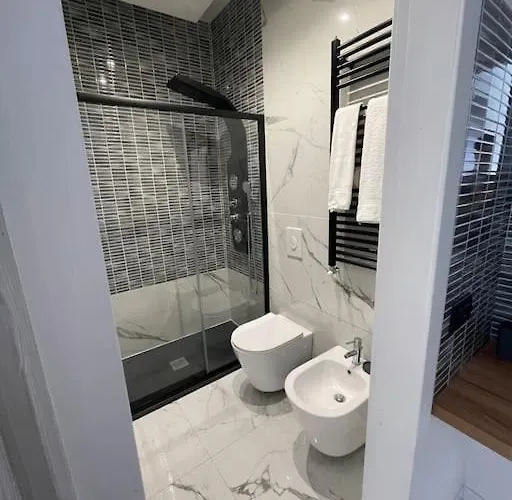 Appartement Luxury Appartament Como, *
